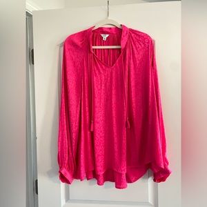 Crown &Ivy Sz XL Hot Pink Leopard Peasant Pullover Blouse V Neck Raglan Sleeve